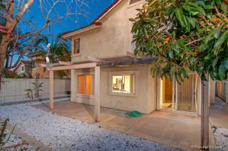 2151 Splendorwood Pl, Escondido, CA 92026-1421