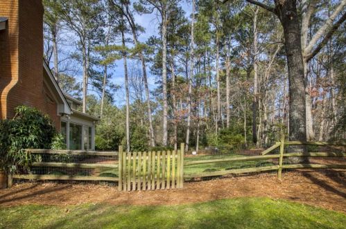 230 Cameron Rdg Dr, Atlanta GA  30328-4709 exterior