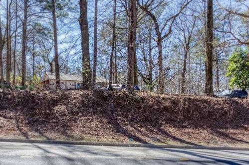 915 Gordon Rd, Austell, GA 30168-5419