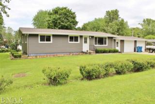 202 Chestnut St, Hudson, IL 61748-9083