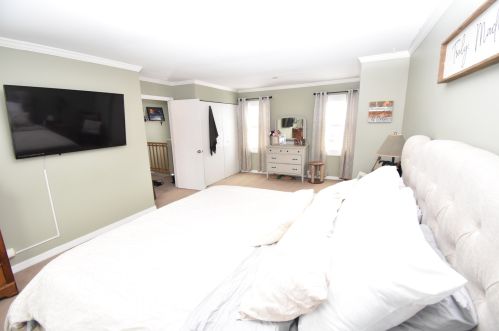 731 Sand Crk Dr, Carol Stream IL  60188-9138 exterior