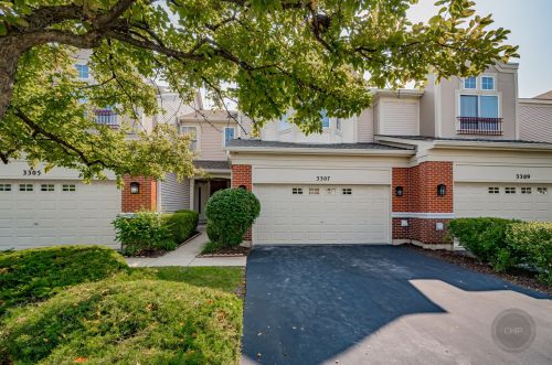 3307 Rosecroft Ln, Naperville, IL 60564-4836