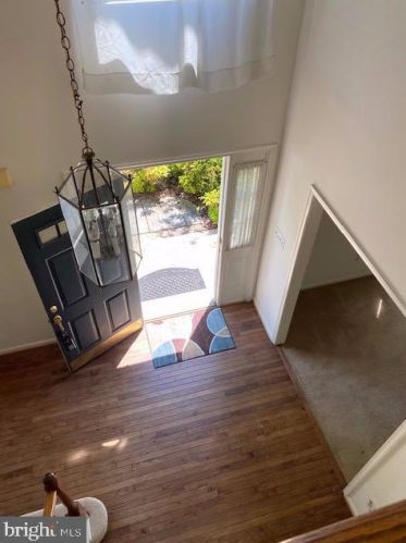 3302 Tuckaway Ct, Herndon, VA 20171-3940