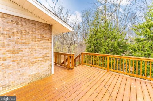 908 Devere Dr, Silver Spring MD 20903-1625 exterior