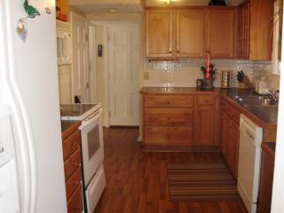 20725 Almar Dr, Cleveland OH  44122-3807 exterior