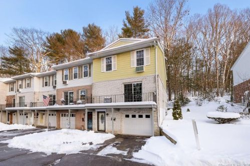 98 Hunter Ct, Torrington, CT 06790-2818