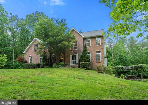 10448 Wheatley School Rd, Marshall, VA 20115-2672