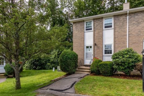 161 Fieldstone Dr, Londonderry, NH 03053-2710