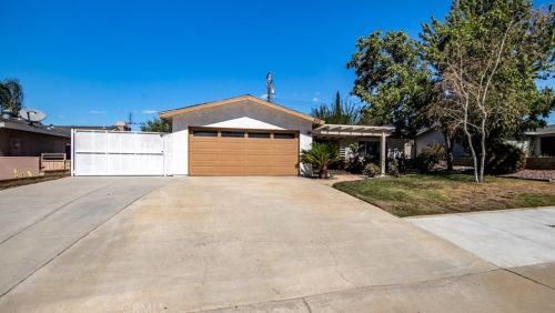422 Cyrise Ln, Beaumont, CA 92223-1510