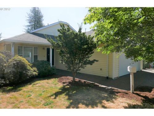 210 2nd St, Newberg, OR 97132-3009