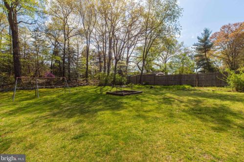 7321 Lamar Dr, Springfield VA  exterior