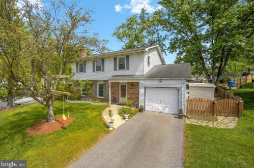 2490 Red Fall Ct, Gambrills, MD 21054-1550