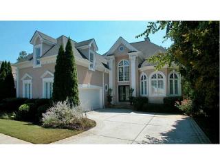 1975 River Falls Dr, Roswell, GA 30076-5115
