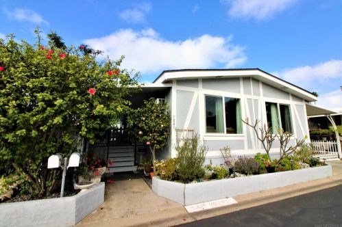 7221 San Miguel Dr, Carlsbad, CA 92011-4628