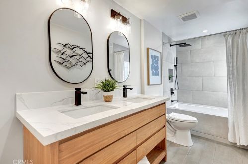 323 Calle Empalme, San Clemente CA  92672-2105 exterior