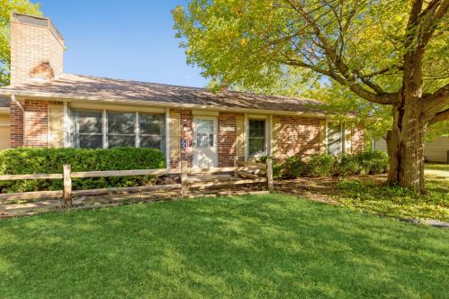 5314 Wonder Lake Rd, Bull Valley, IL 60097-9019