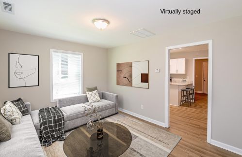 1864 Center Ave, Atlanta GA  30344-4656 exterior