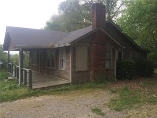 54 Lower Cartecay Rd, Ellijay, GA 30536-6900