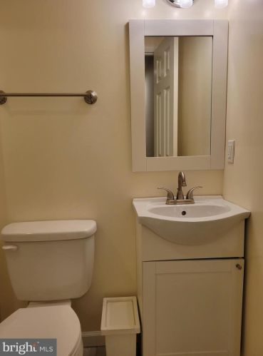 2707 Deer Ridge Dr, Silver Spring MD 20904-7140 exterior