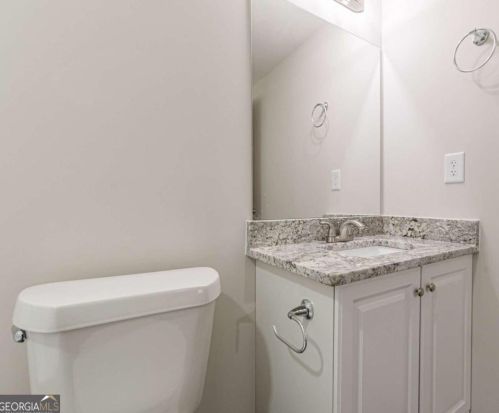 5820 Miles Rd, Atlanta GA  30349-1276 exterior