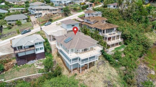 1717 Iwi Way, Honolulu HI  96816-3826 exterior