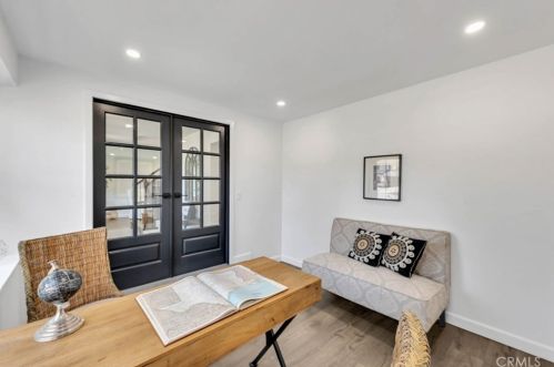 3586 Lathrop Ave, Simi Valley CA  93063-1119 exterior