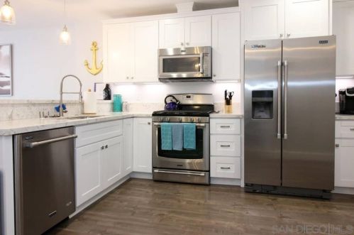 1146 Garnet Ave, San Diego, CA 92109-2970