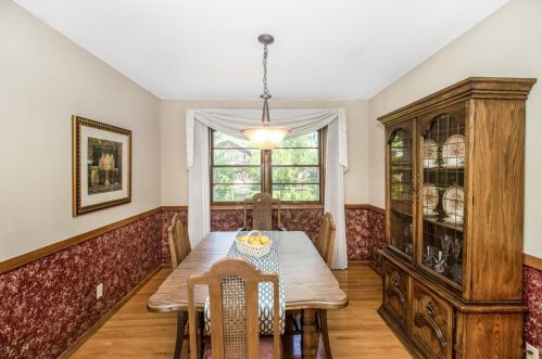 7216 Courtly Rd, Saint Paul MN  55125-1661 exterior