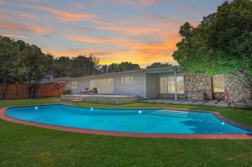 3855 Clayton Rd, Fort Worth TX  76116-7219 exterior