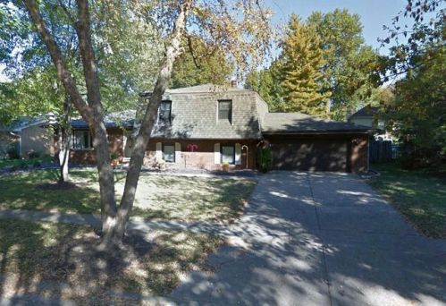 113 Tamarisk Dr, Springfield, IL 62704-3155