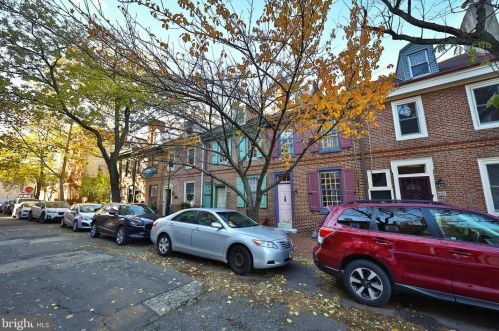 314 Lawrence St, Philadelphia, PA 19106-1106