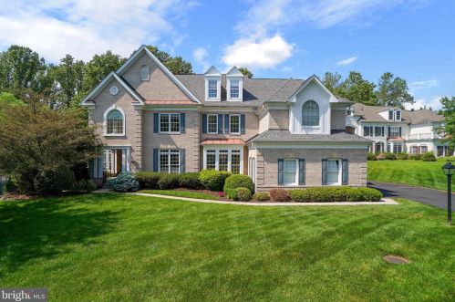 1072 Cedar Chase Ct, Herndon, VA 20170-2477