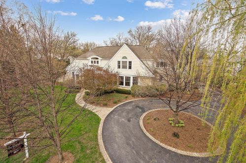 1034 Linden Ln, Glenview, IL 60025-1926