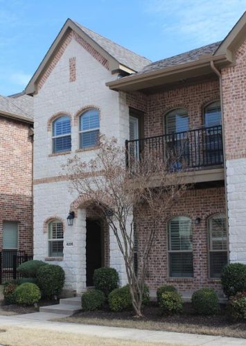 4208 Comanche Dr, Carrollton, TX 75010-3300