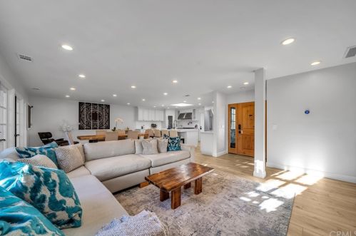 27815 Montereina Dr, Palos Verdes Estates, CA 90275-1230