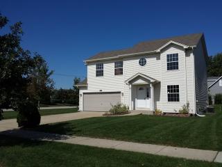 5511 Riviera Blvd, Plainfield, IL 60586-5835