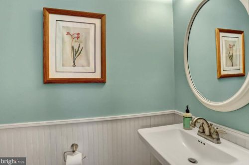 451 Market St, York PA 17403-1255 exterior