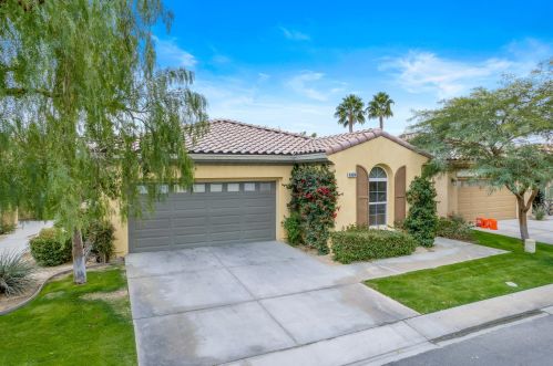 49874 Maclaine St, Indio, CA 92201-8116