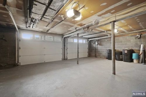 2 6th St, Wood-Ridge NJ  07075-2118 exterior