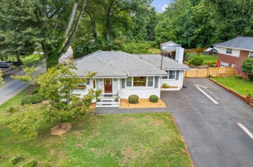 1061 Pinehurst Dr, Smyrna GA  30080-4356 exterior