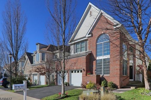 232 Throwbridge Dr, Scotch Plains, NJ 07076-2065