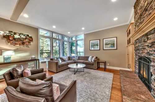 11114 Mougle Ln, Truckee CA  96161-6105 exterior