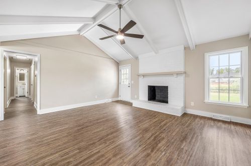 256 Columbia Dr, Ladson SC  29456-6208 exterior
