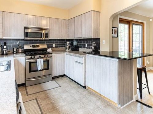 441 Cretin Ave, Saint Paul MN  55105-1313 exterior