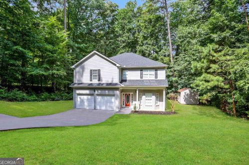 4177 Glenda Dr, Atlanta GA  30337-4515 exterior
