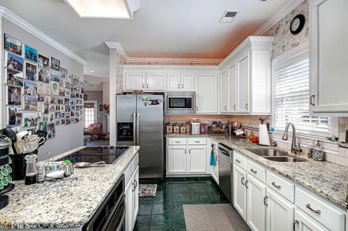 100 Wexford Ct, Stockbridge GA  30281-6307 exterior