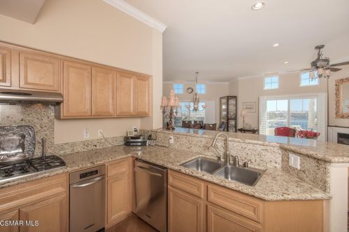 4276 Tradewinds Dr, Oxnard, CA 93035-1400