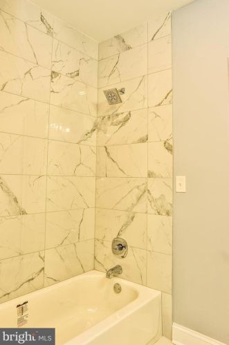 6521 16th St, Philadelphia PA  19126-3512 exterior