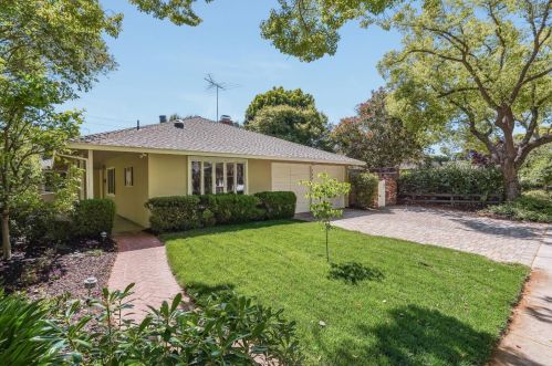 144 Walter Hays Dr, Palo Alto, CA 94303-2923