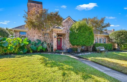 602 Stone Canyon Dr, Irving, TX 75063-4583